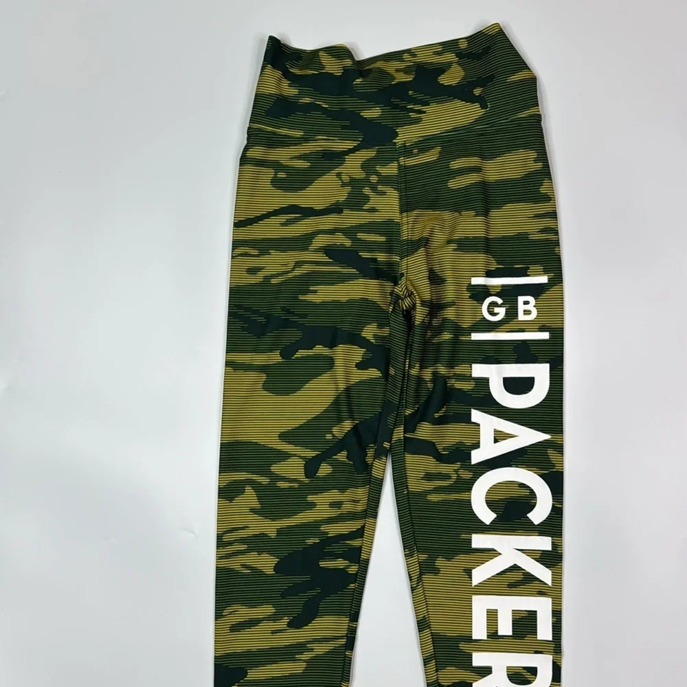 NFL Green Bay Packers Green Camo Leggings Size Small